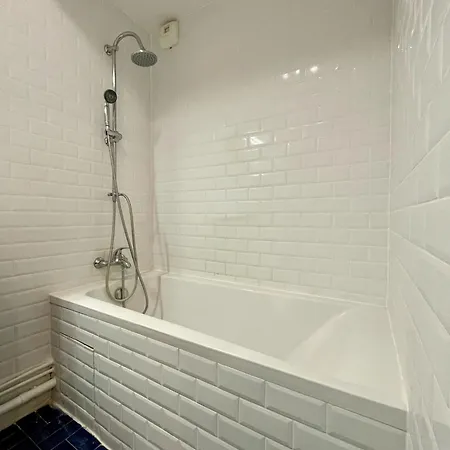 Tour Eiffel La Muette *