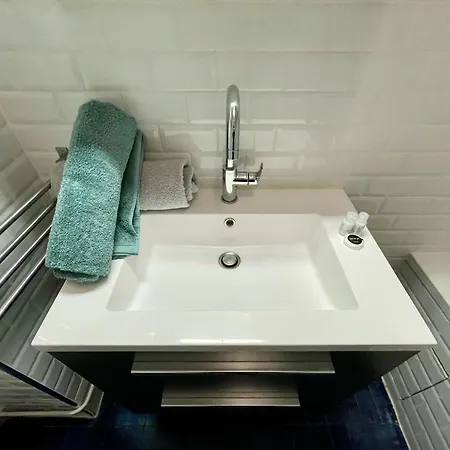 Tour Eiffel La Muette *